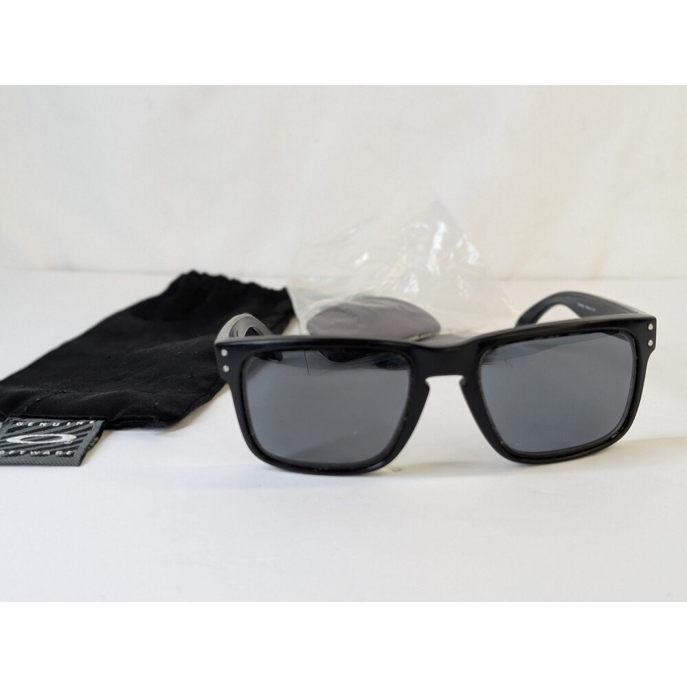 Oakley Holbrook Sunglasses OO9102-01 Matte Black 55mm + NEW Extra Lenses & Pouch
